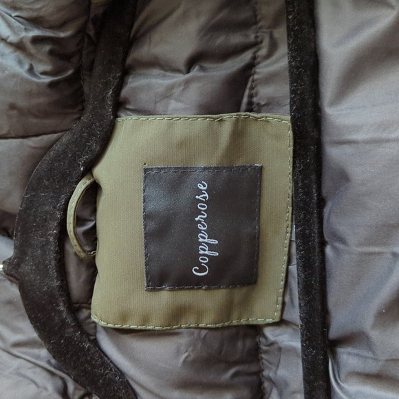 Copperose Hooded Puffer Jacker - Picture 5 of 6